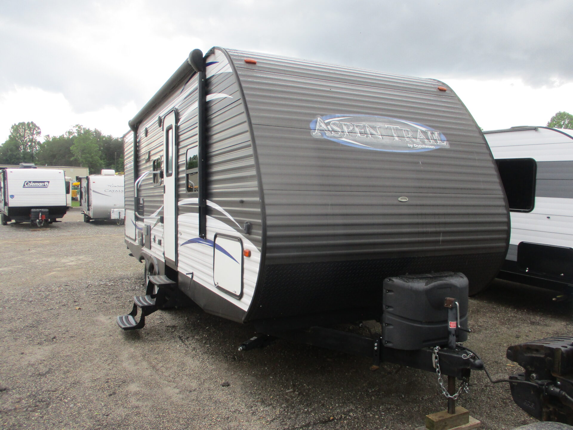Camper Dealer of RV near Sparta NC.