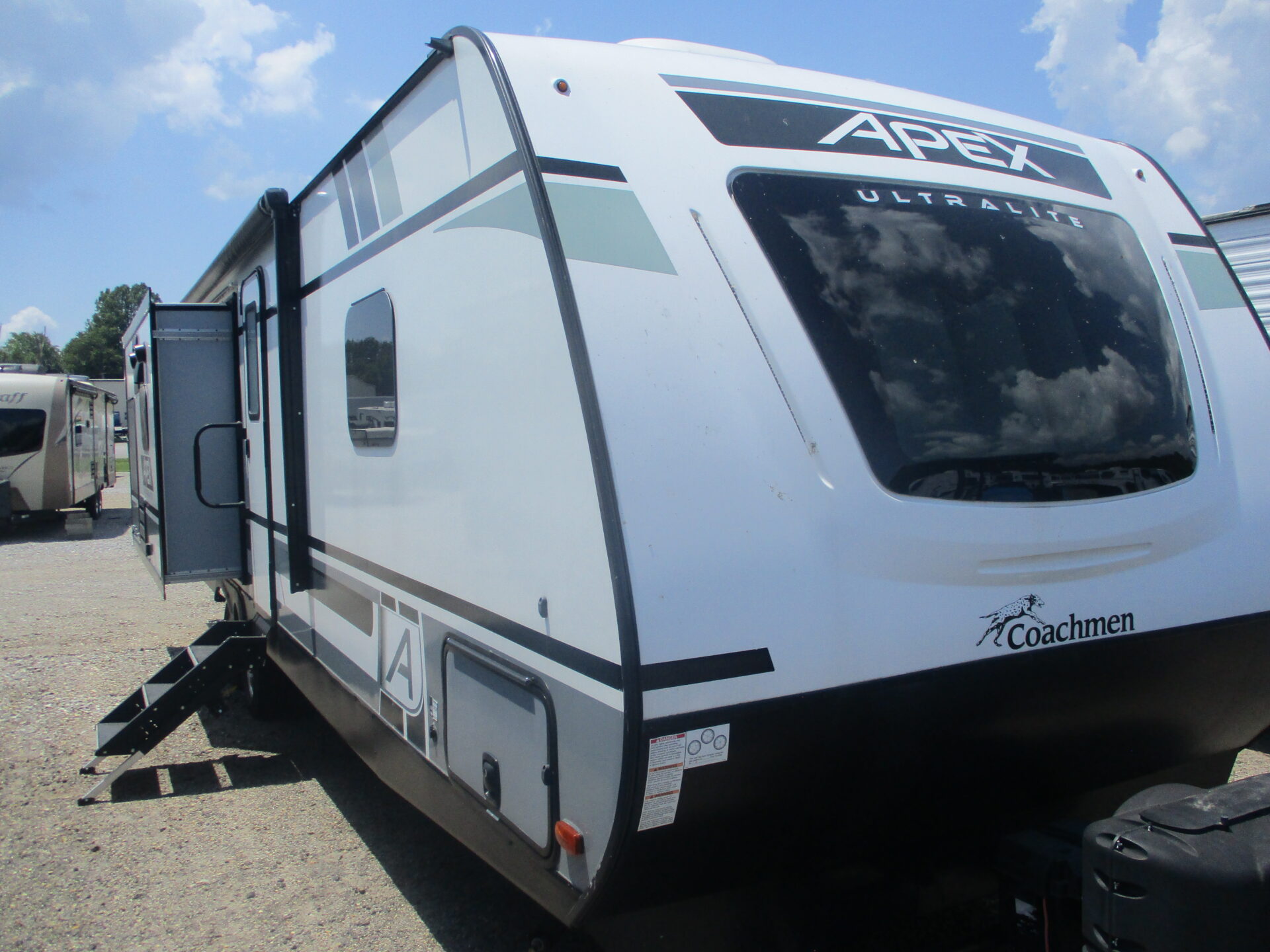 Camper Dealer of RV within driving distance of Charlotte, NC.