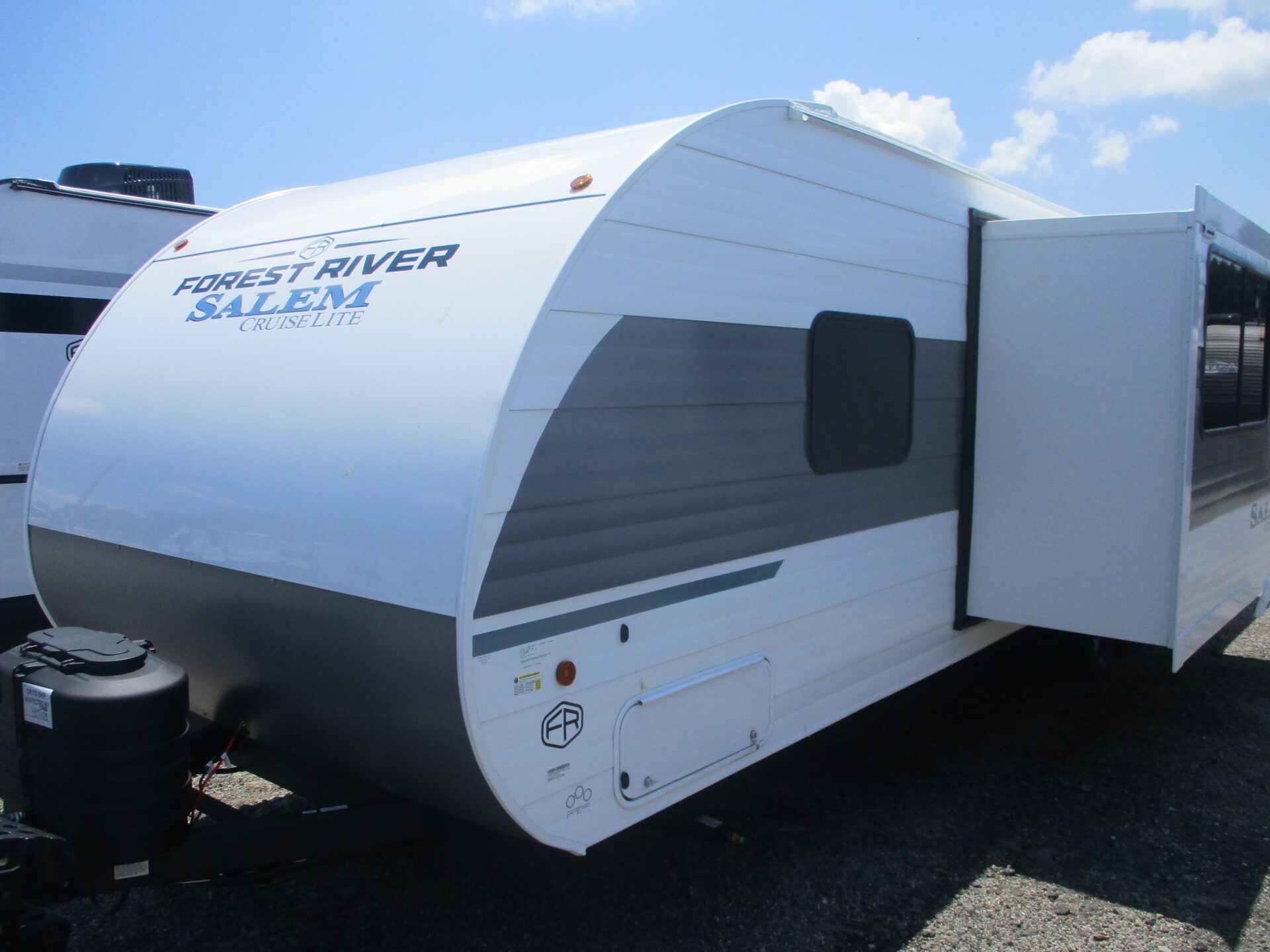 Camper Dealer of RV within driving distance of Raleigh, NC.