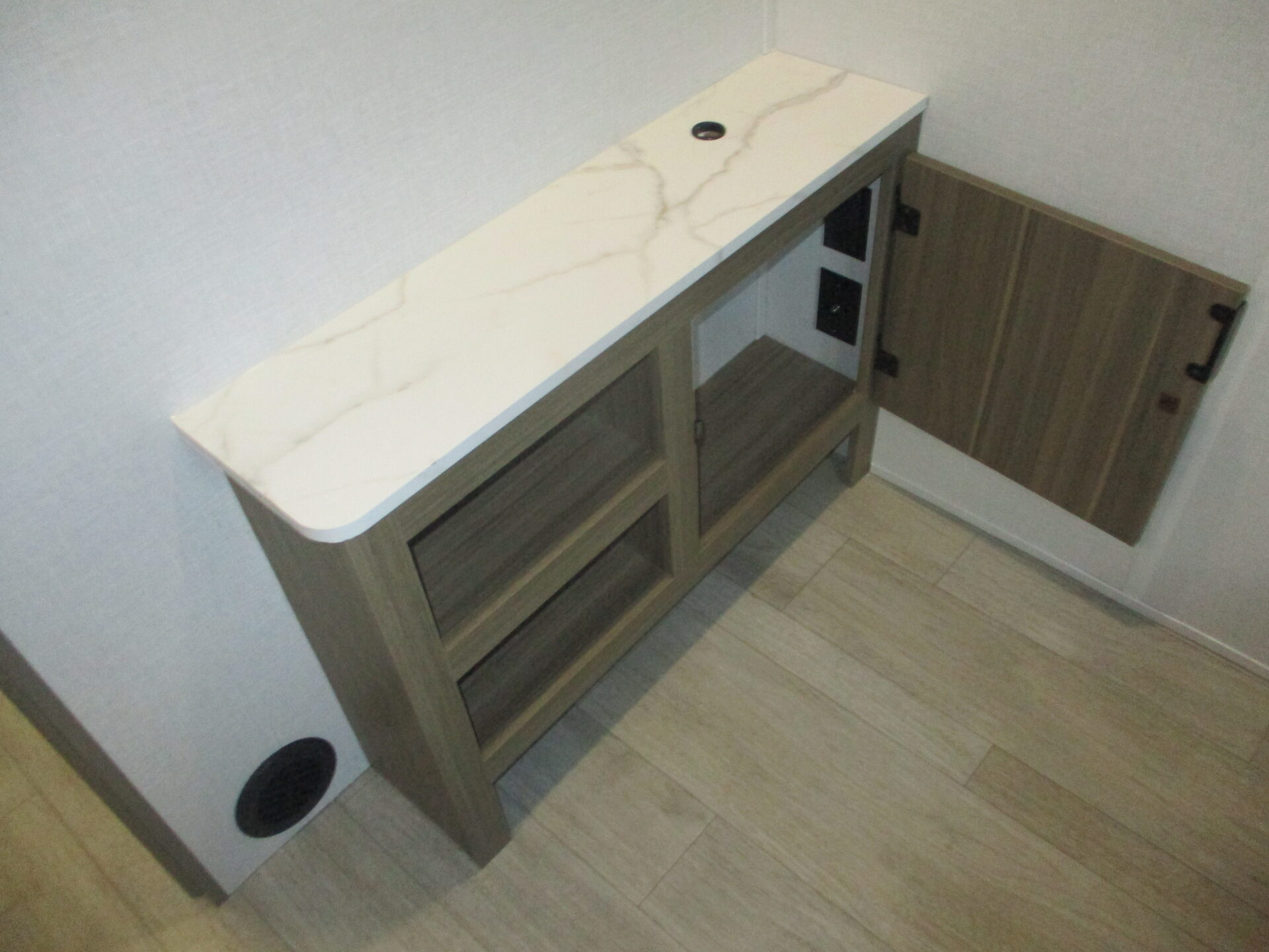 Camper Dealer of RVs within driving distance of Elkin, NC.