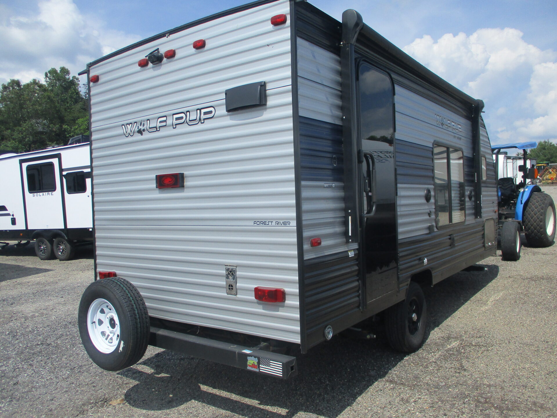 Camper Dealer of RV within driving distance of Lenoir, NC.