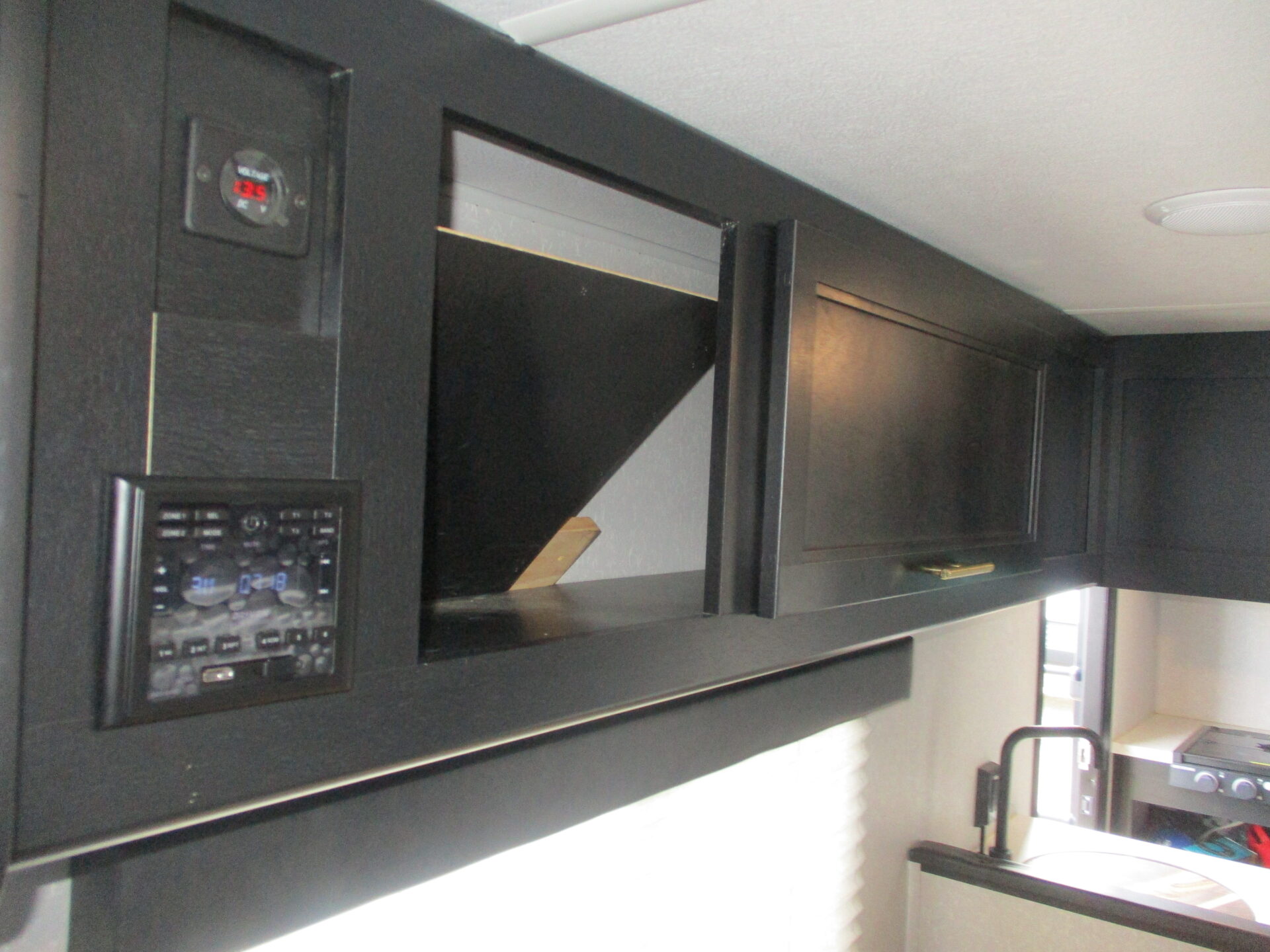 Camper Dealer of RV within driving distance of Charlotte, NC.