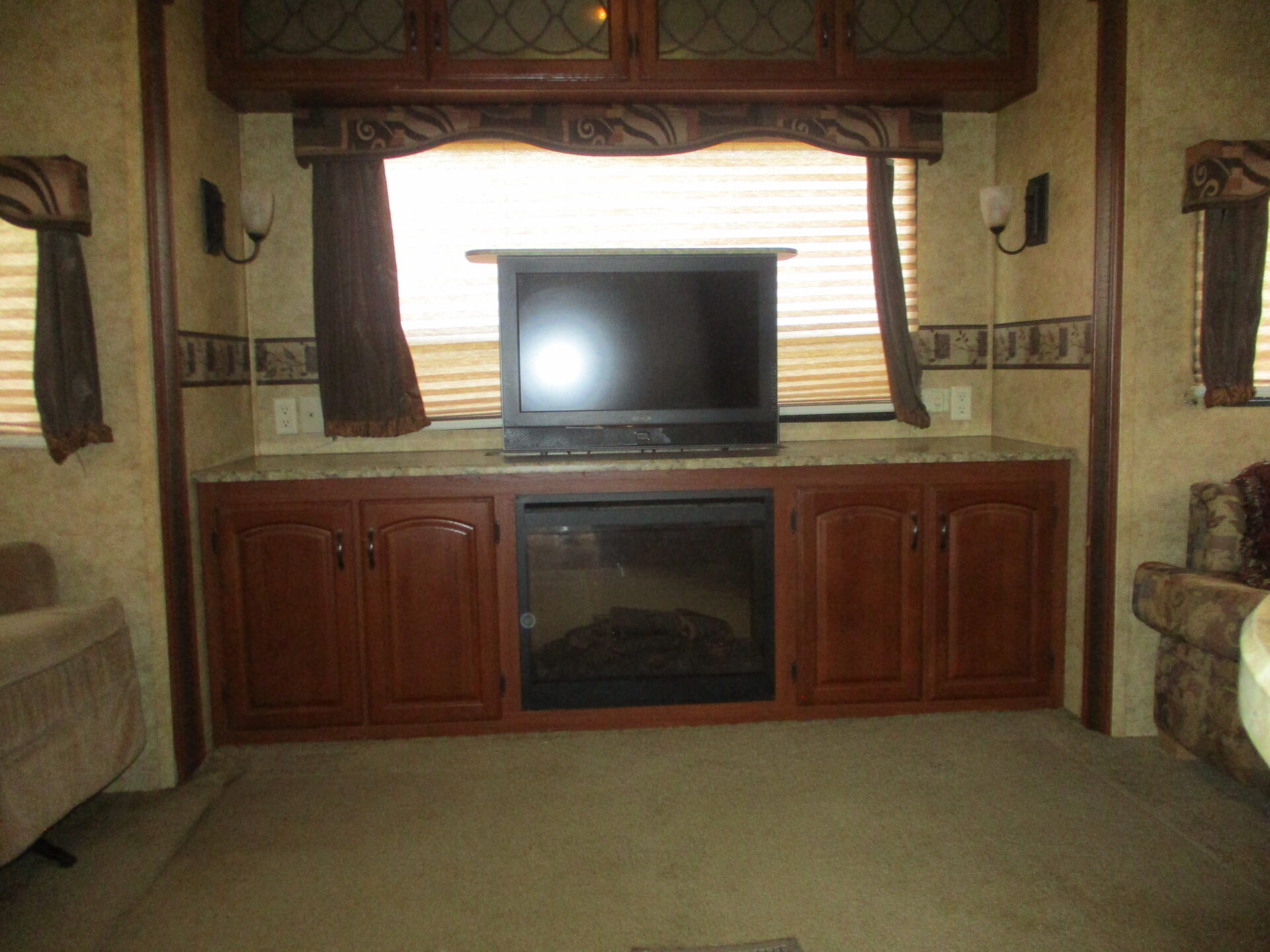 Camper Dealer of RV within driving distance of ASU.