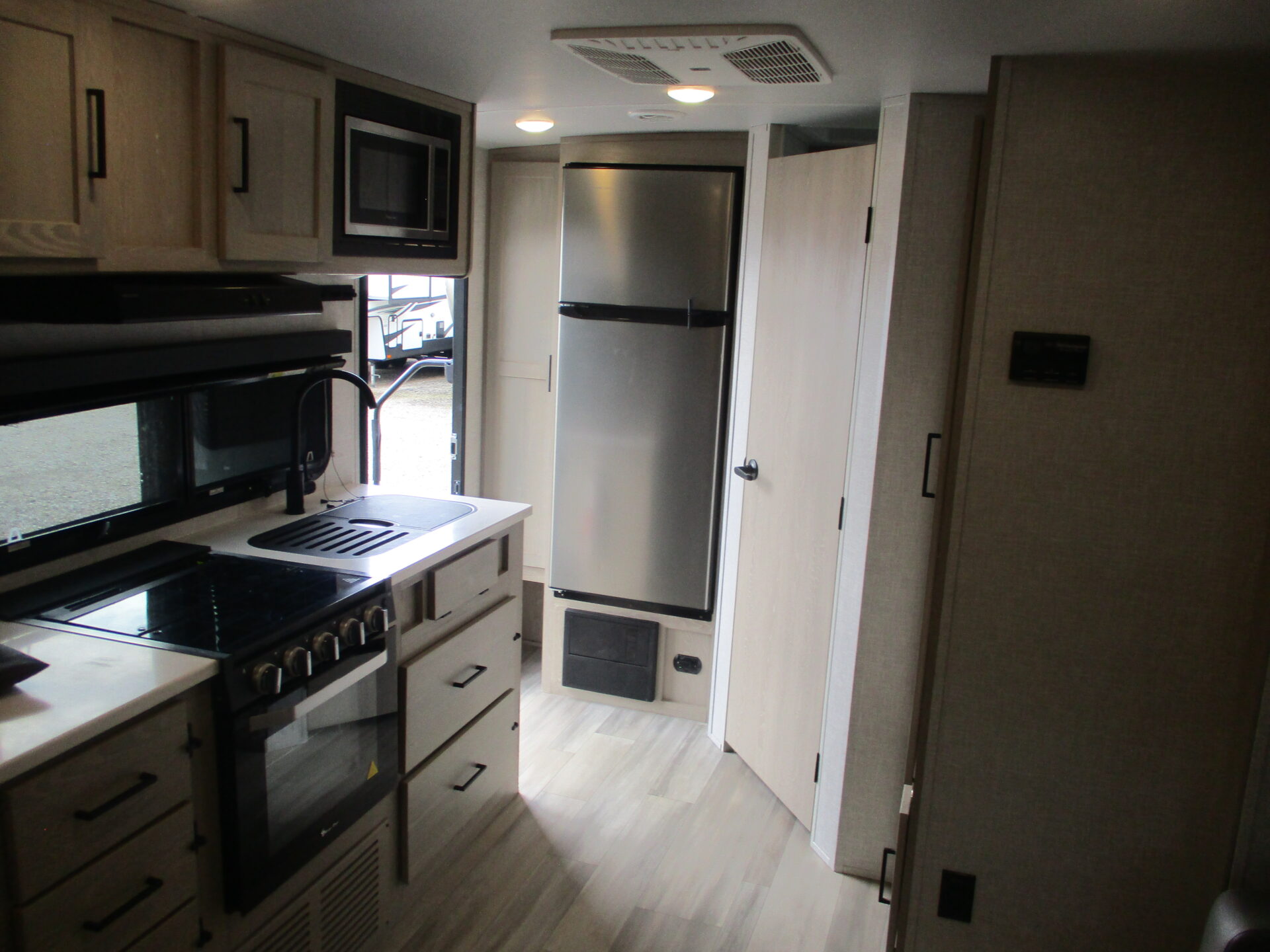 Pre Owned RV near Yadkinville, NC.
