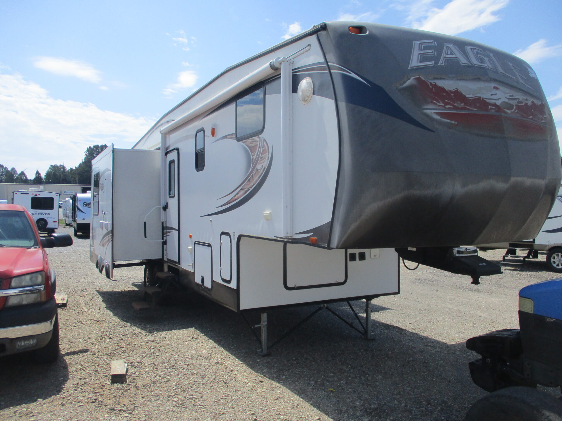 Camper Dealer of RV in Western North Carolina.