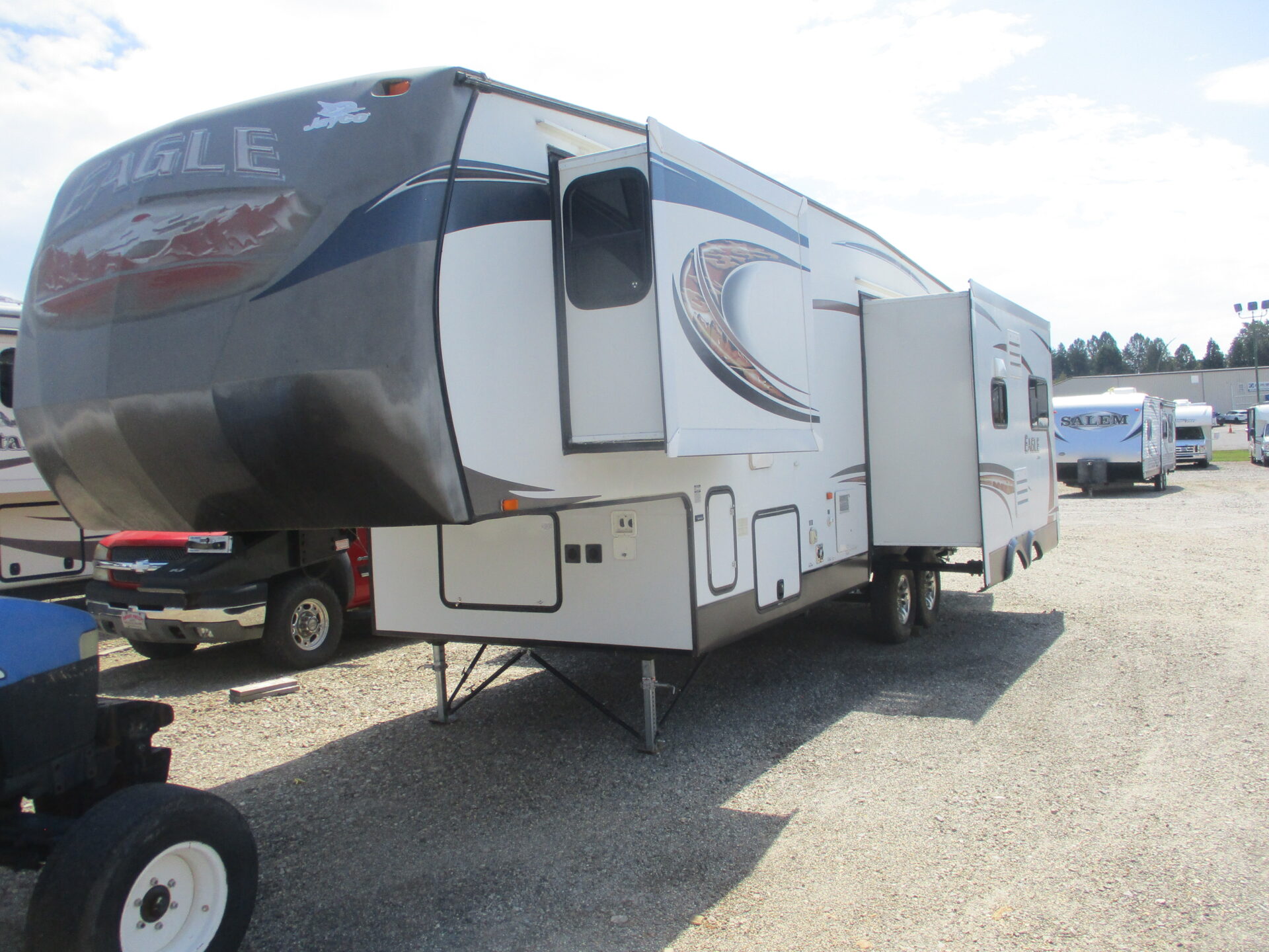 Camper Dealer of RV near Statesville, NC.