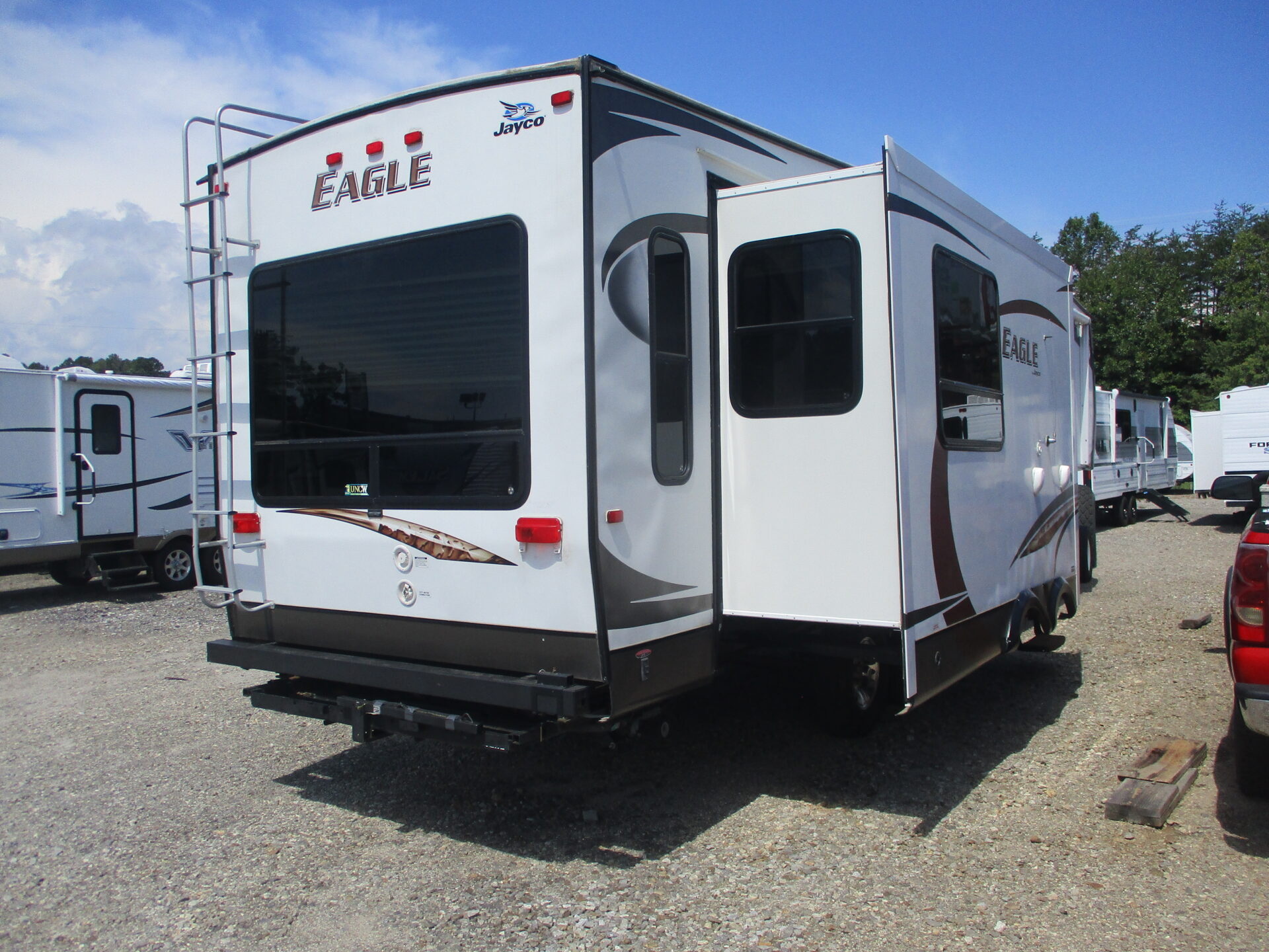 Camper Dealer of RV within driving distance of Raleigh, NC.