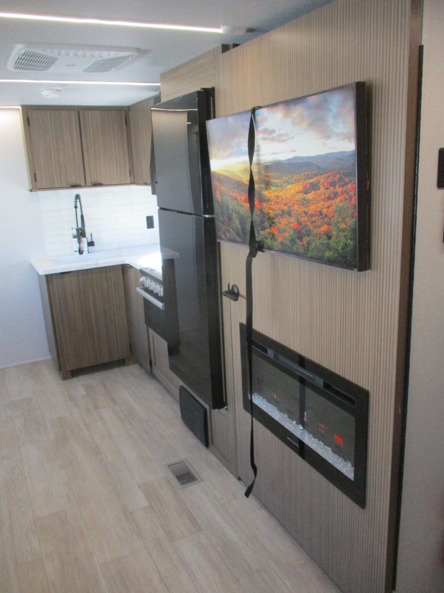 Camper Dealer of RV within driving distance of Yadkinville, NC.