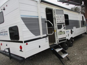 Camper Dealer of RV within driving distance of Charlotte, NC.