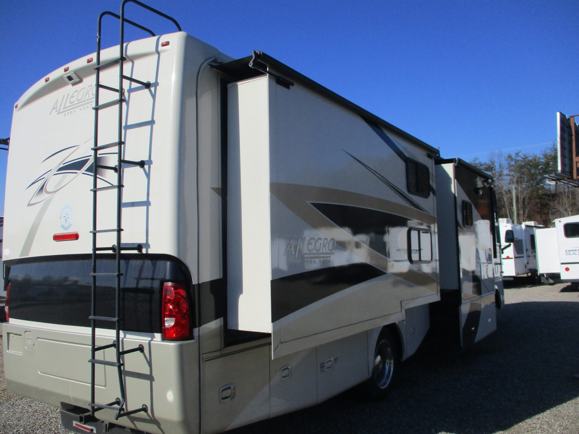 Camper Dealer of RVs within driving distance of Sparta, NC.