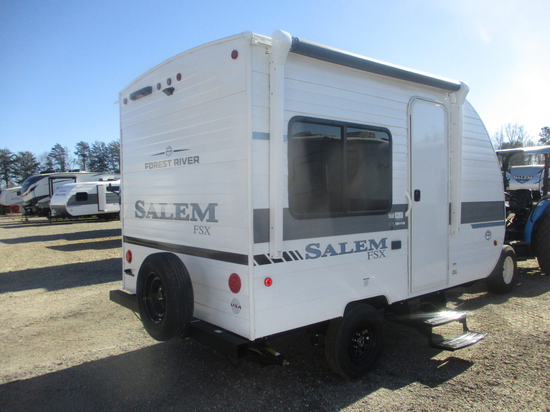 New RV within driving distance of ASU.