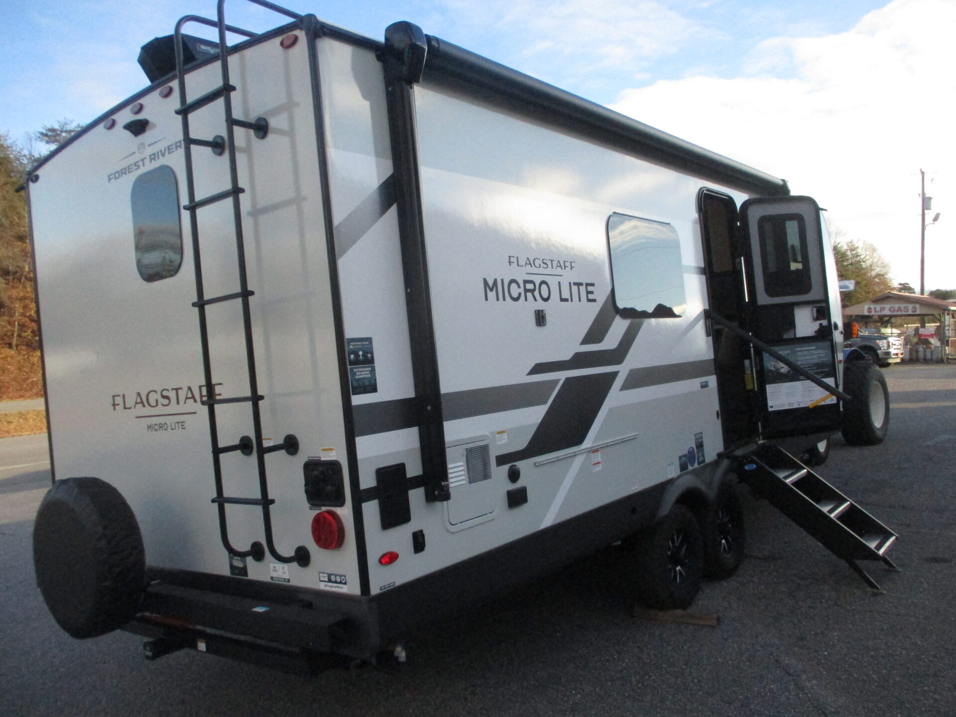 New Travel Trailer within driving distance of Durham, NC.