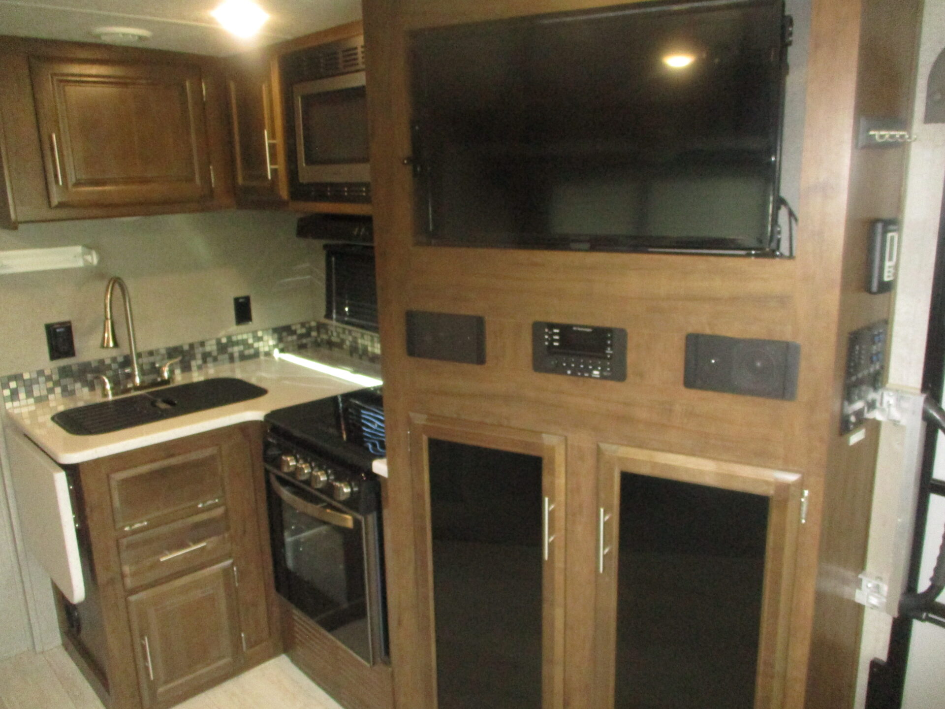 Camper Dealer of RVs in the North Carolina Mountains.
