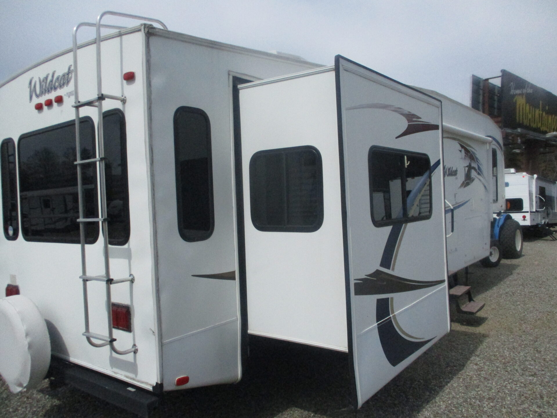 New RVs within driving distance of Mooresville, NC.
