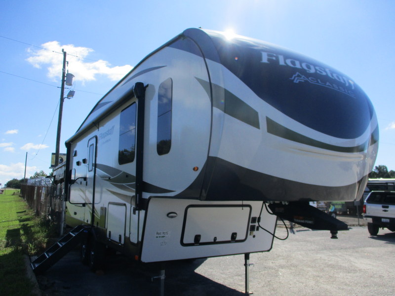 New Fifth Wheel Campers near Mooresville, NC.