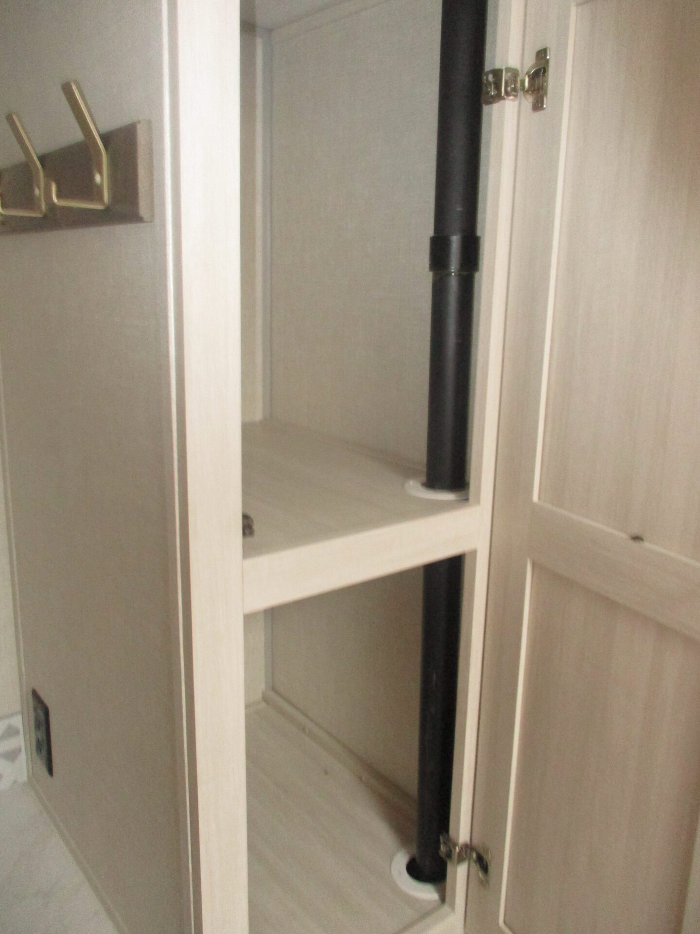 Camper Dealer of Travel Trailer within driving distance of Hickory, NC.