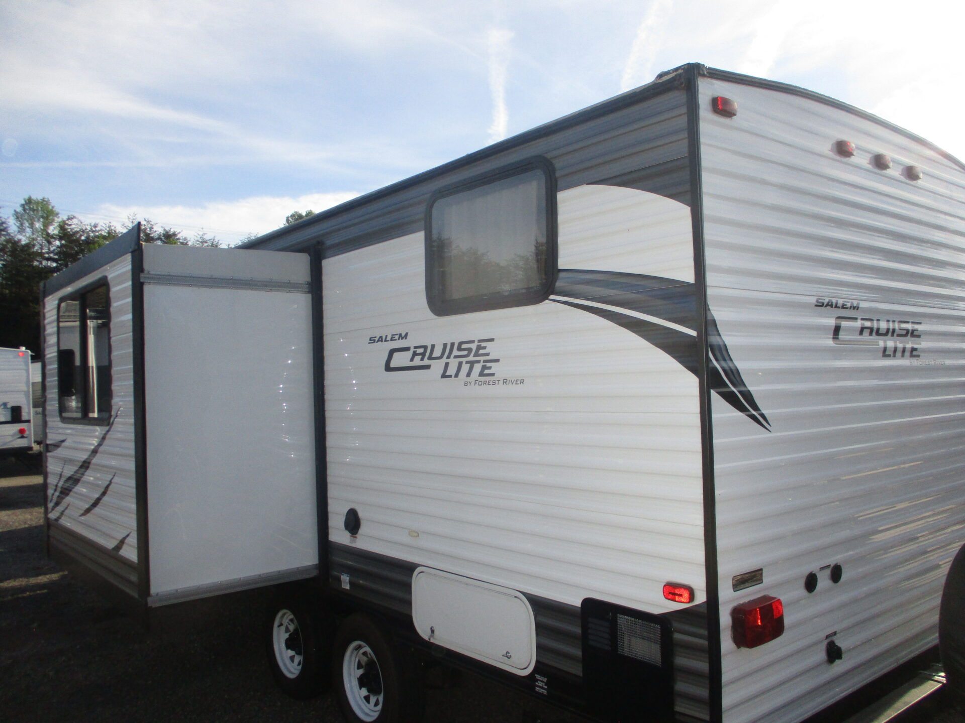 Camper Dealer of RVs within driving distance of Greensboro, NC.