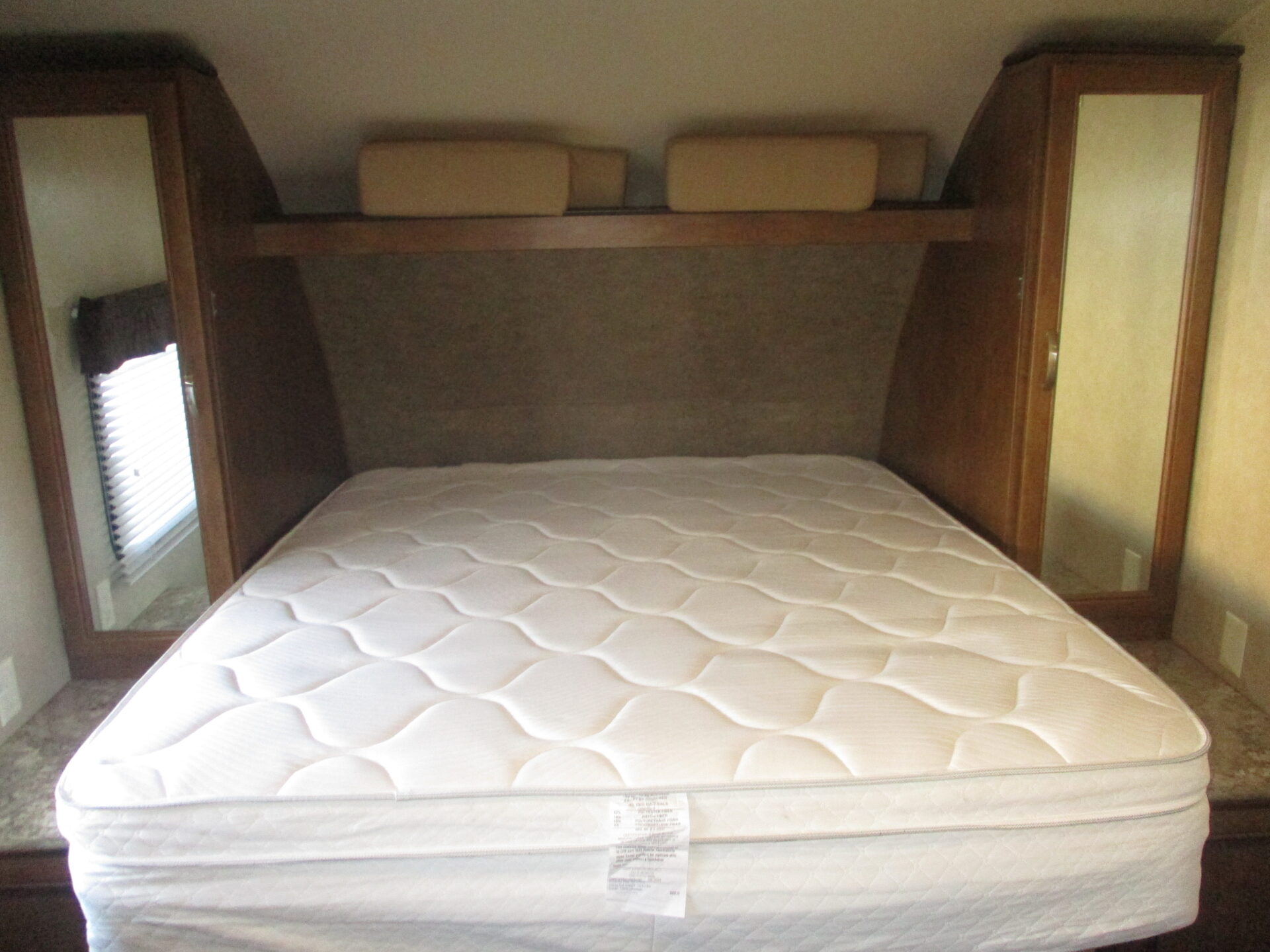 Camper Dealer of RV in NC.