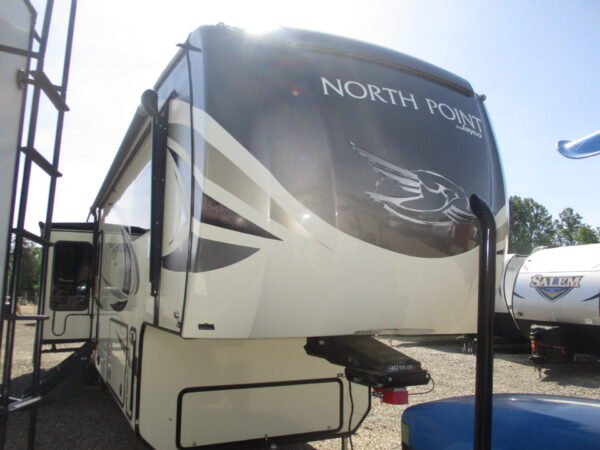 Camper Dealer of 5th Wheel Camper near Wilkesboro, NC.