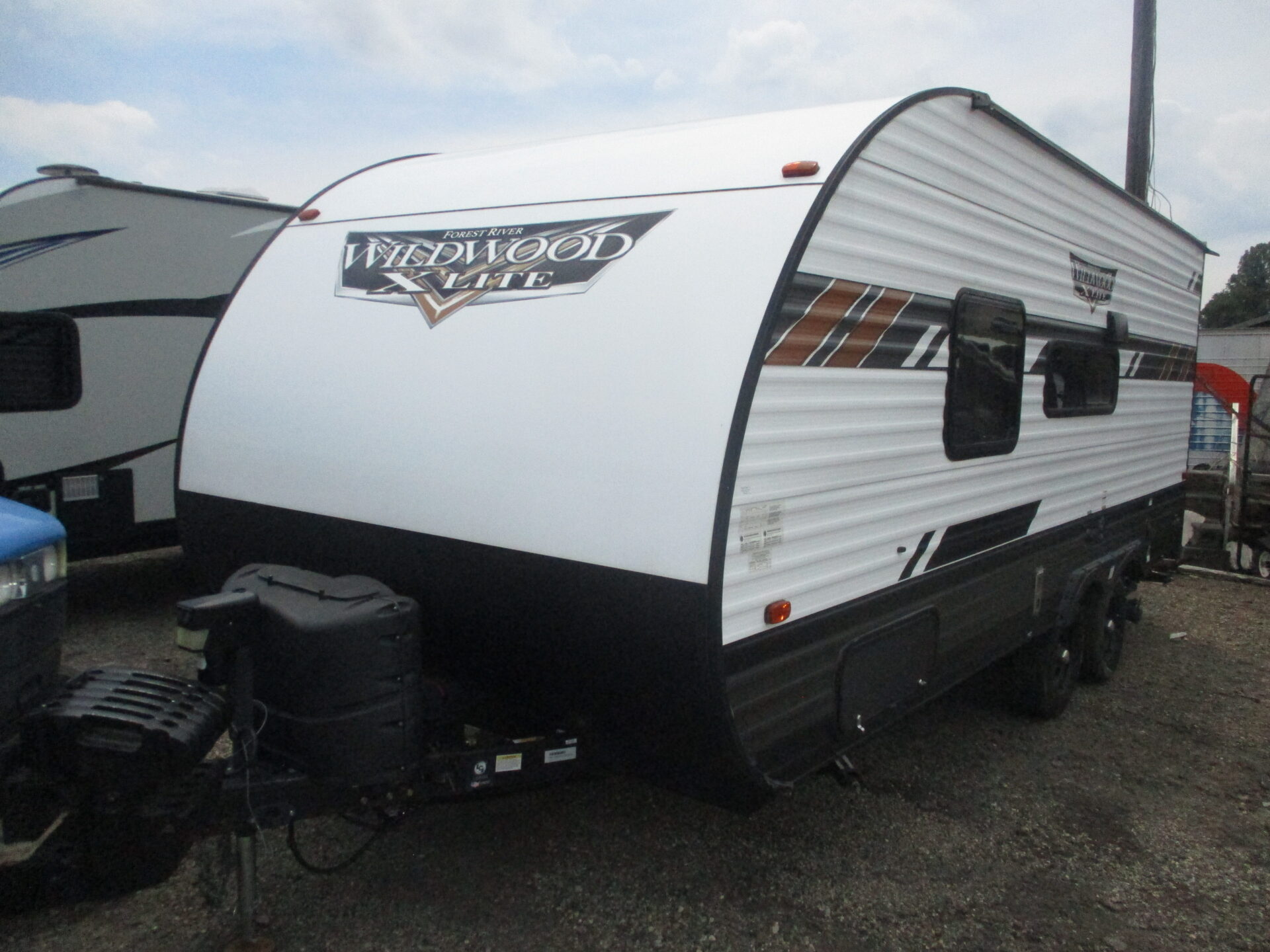 Camper Dealer of Travel Trailer near Yadkinville, NC.