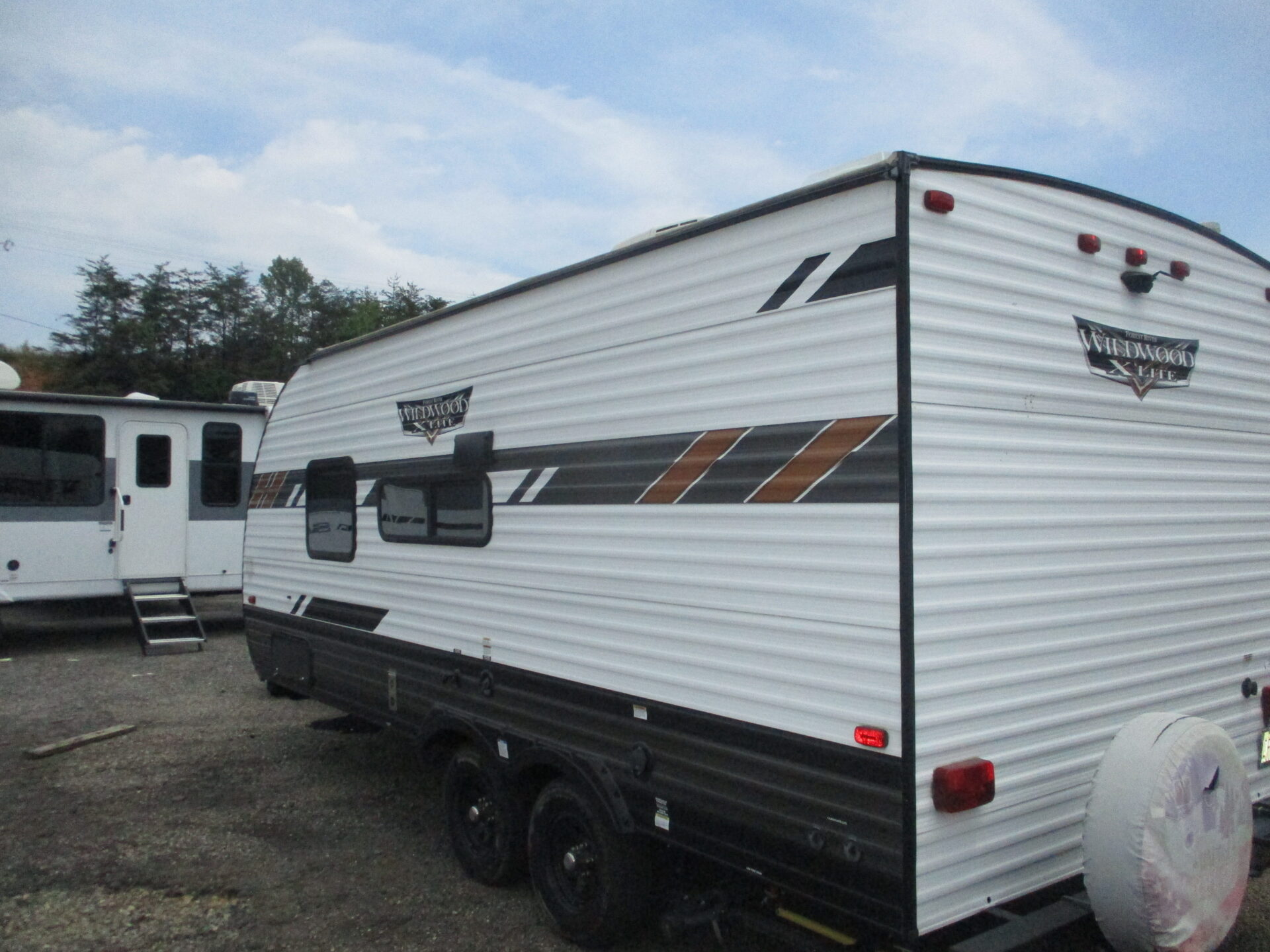 Camper Dealer of Travel Trailer near Winston-Salem.