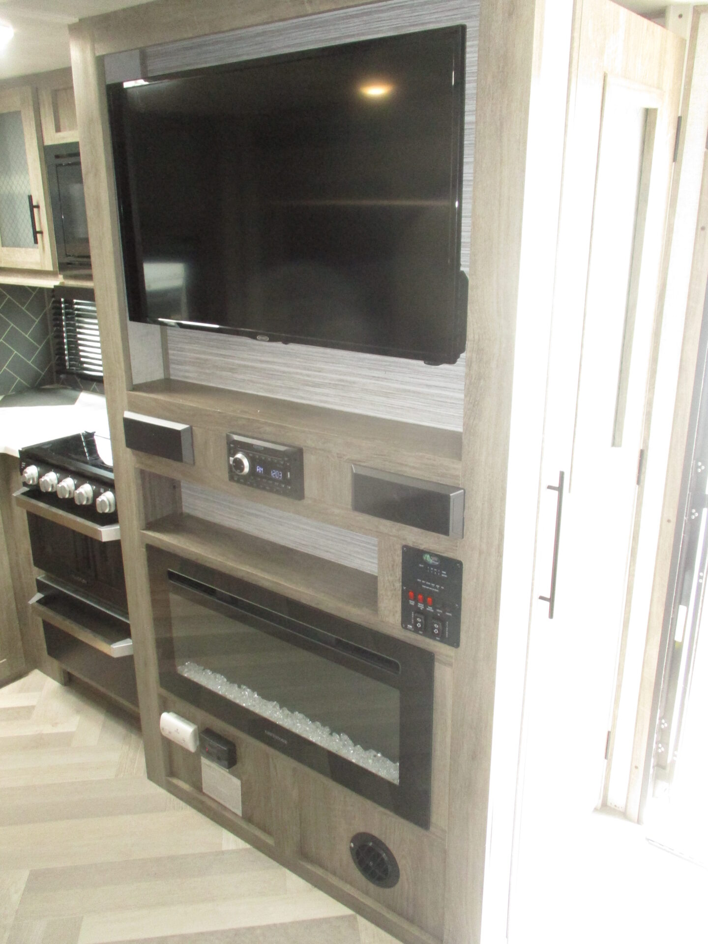 Camper Dealer of Travel Trailer within driving distance of Winston-Salem, NC.