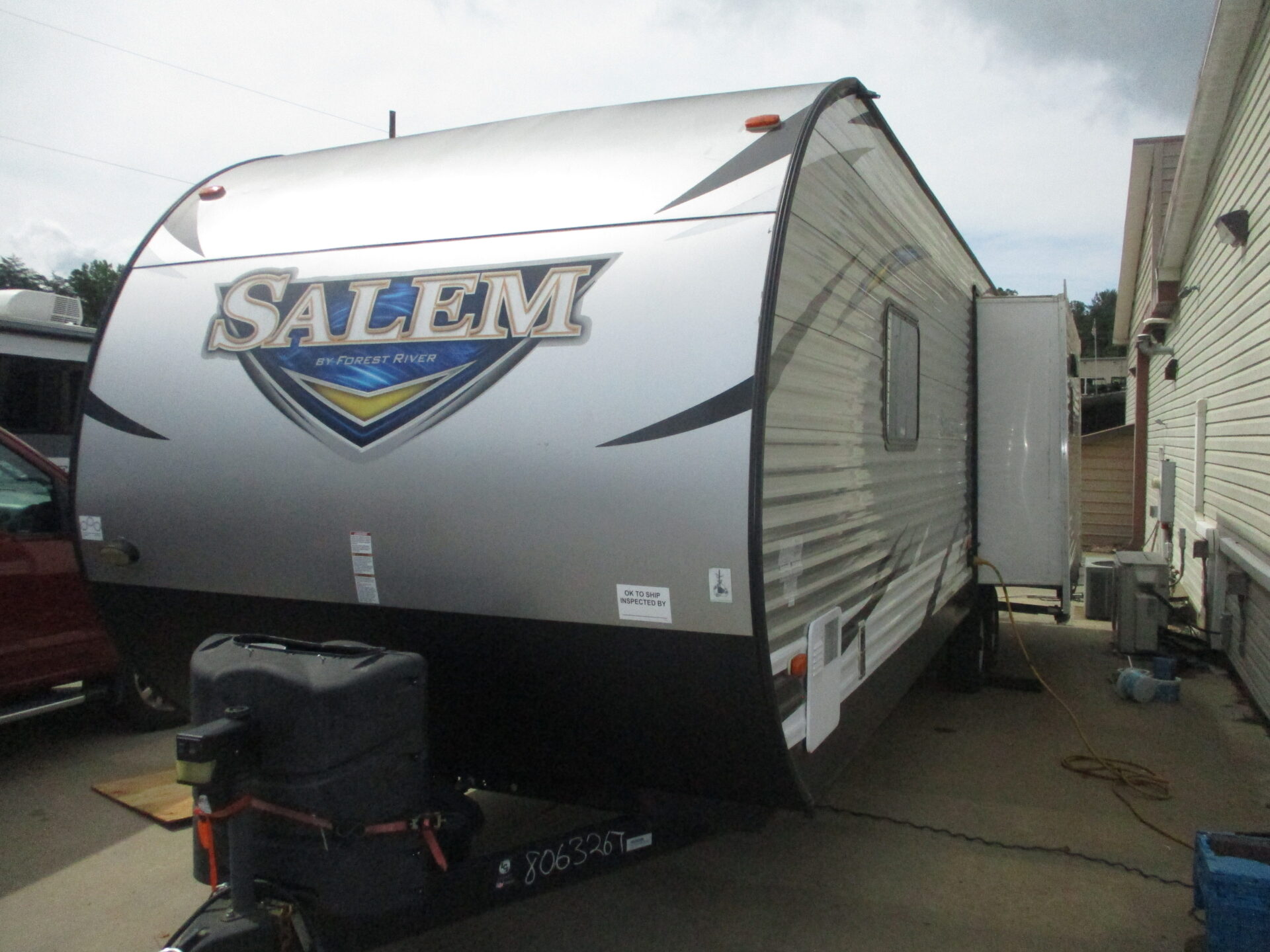 Camper Dealer of RVs near Taylorsville, NC.