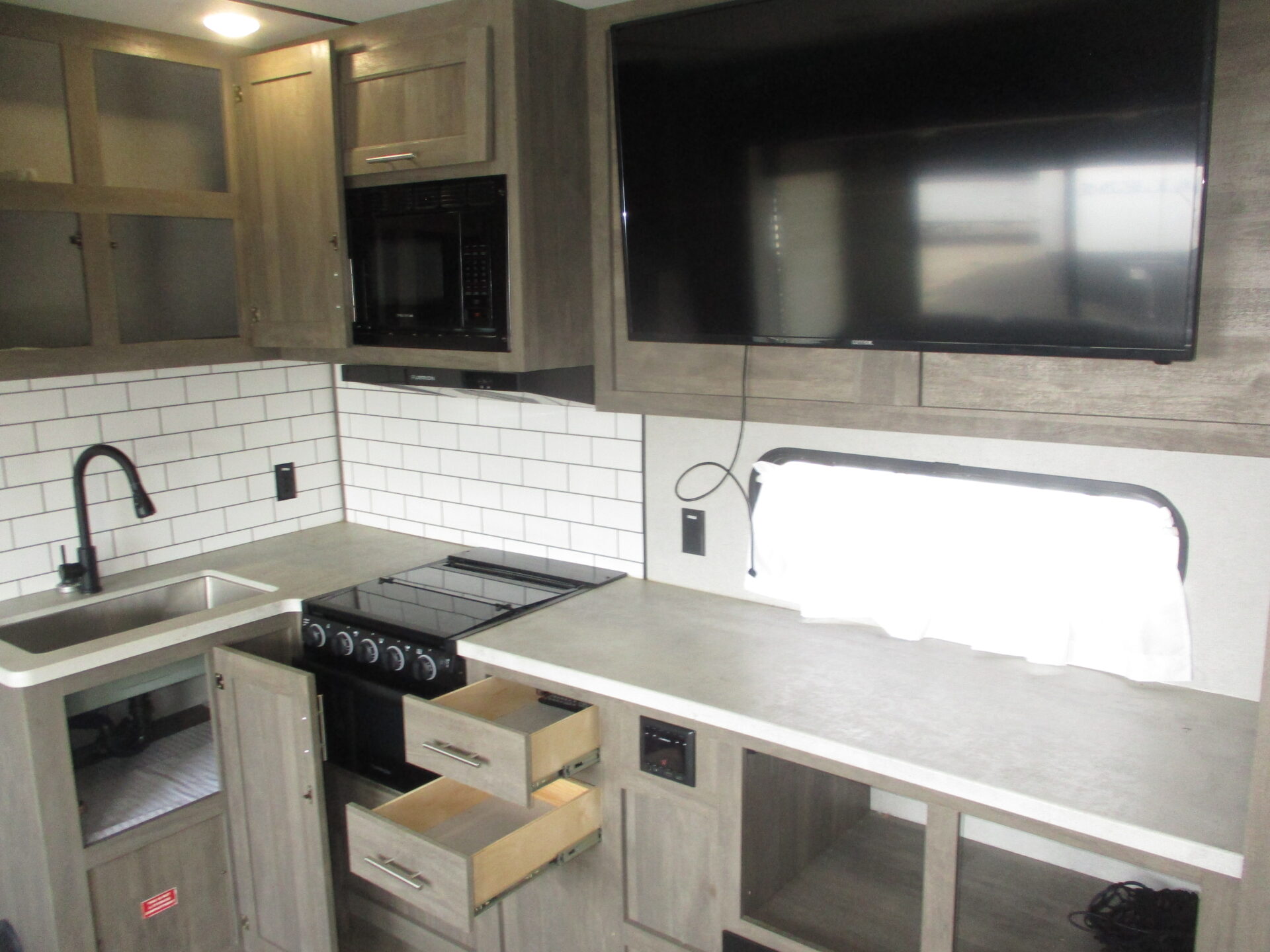Camper Dealer of RV within driving distance of Elkin, NC.