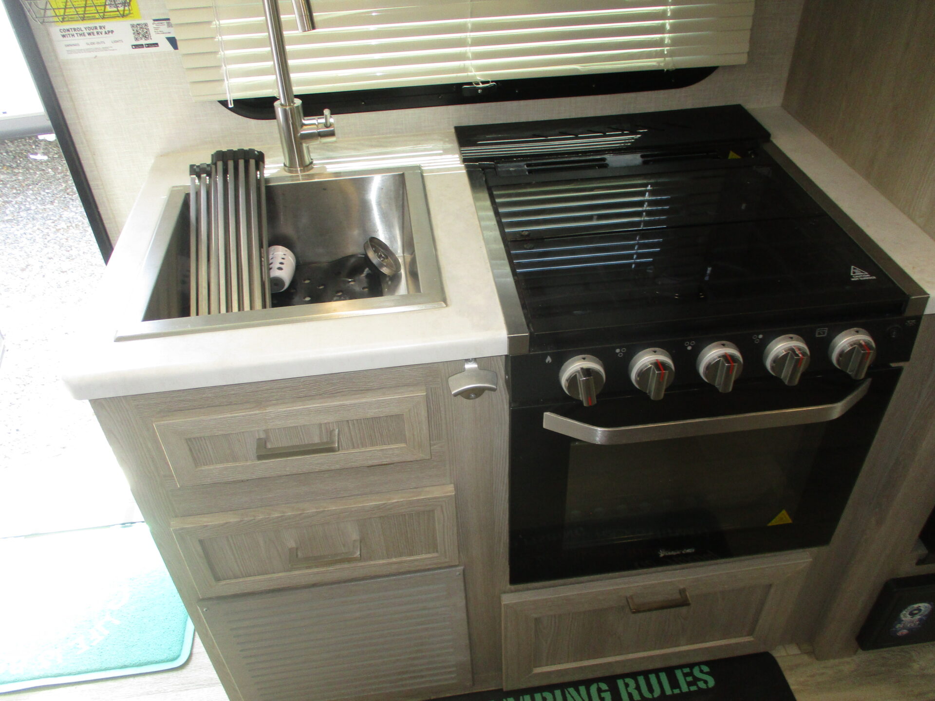 Camper Dealer of RVs within driving distance of Durham, NC.