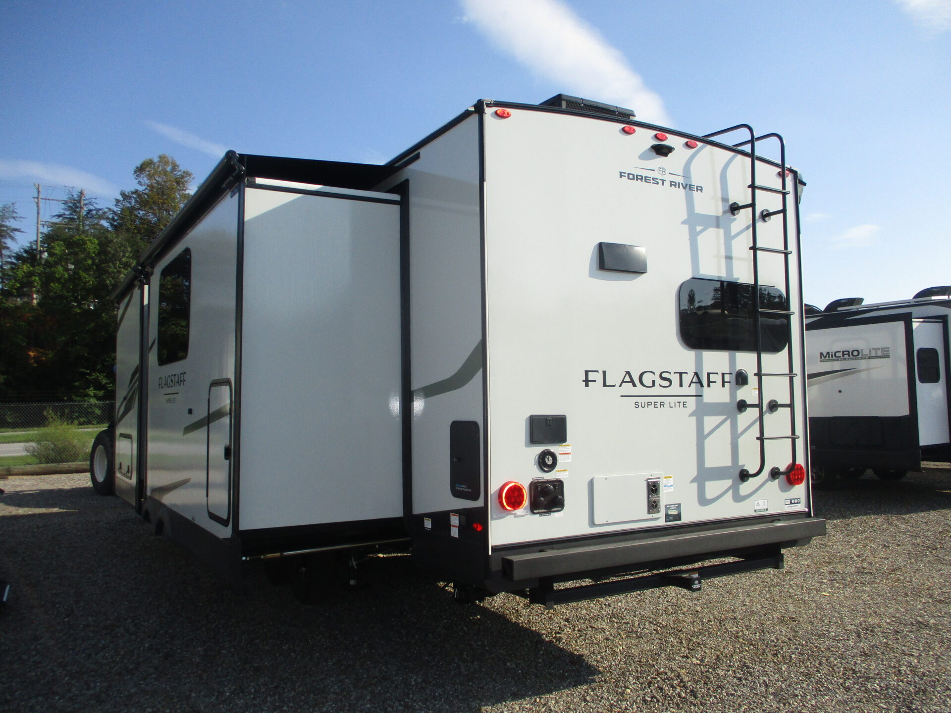 Camper Dealer of RVs within driving distance of Mooresville, NC.