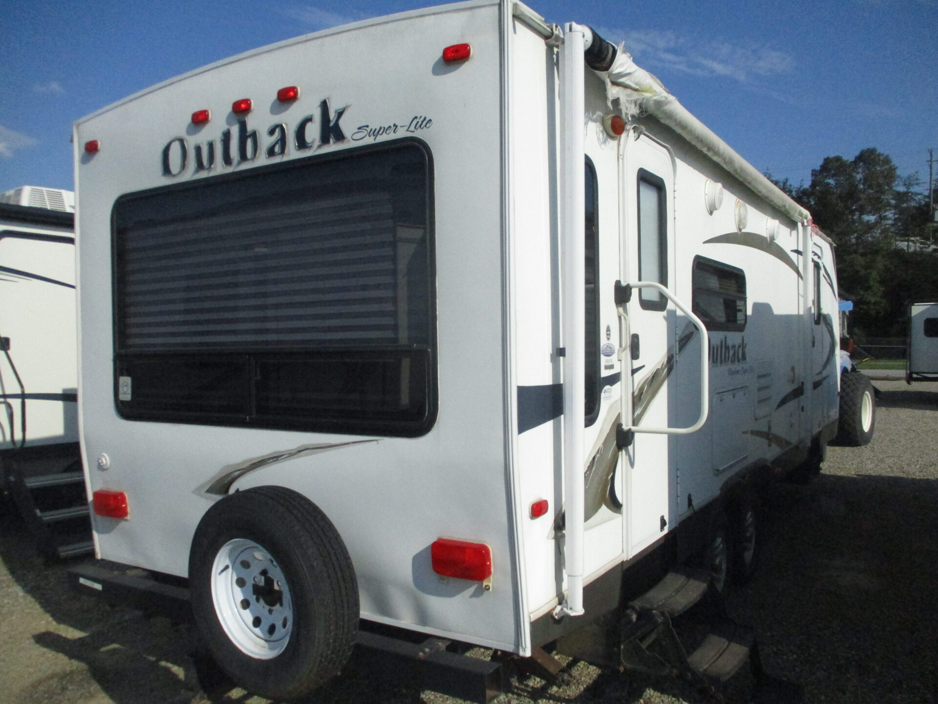 Camper Dealer of RV near Taylorsville, NC.
