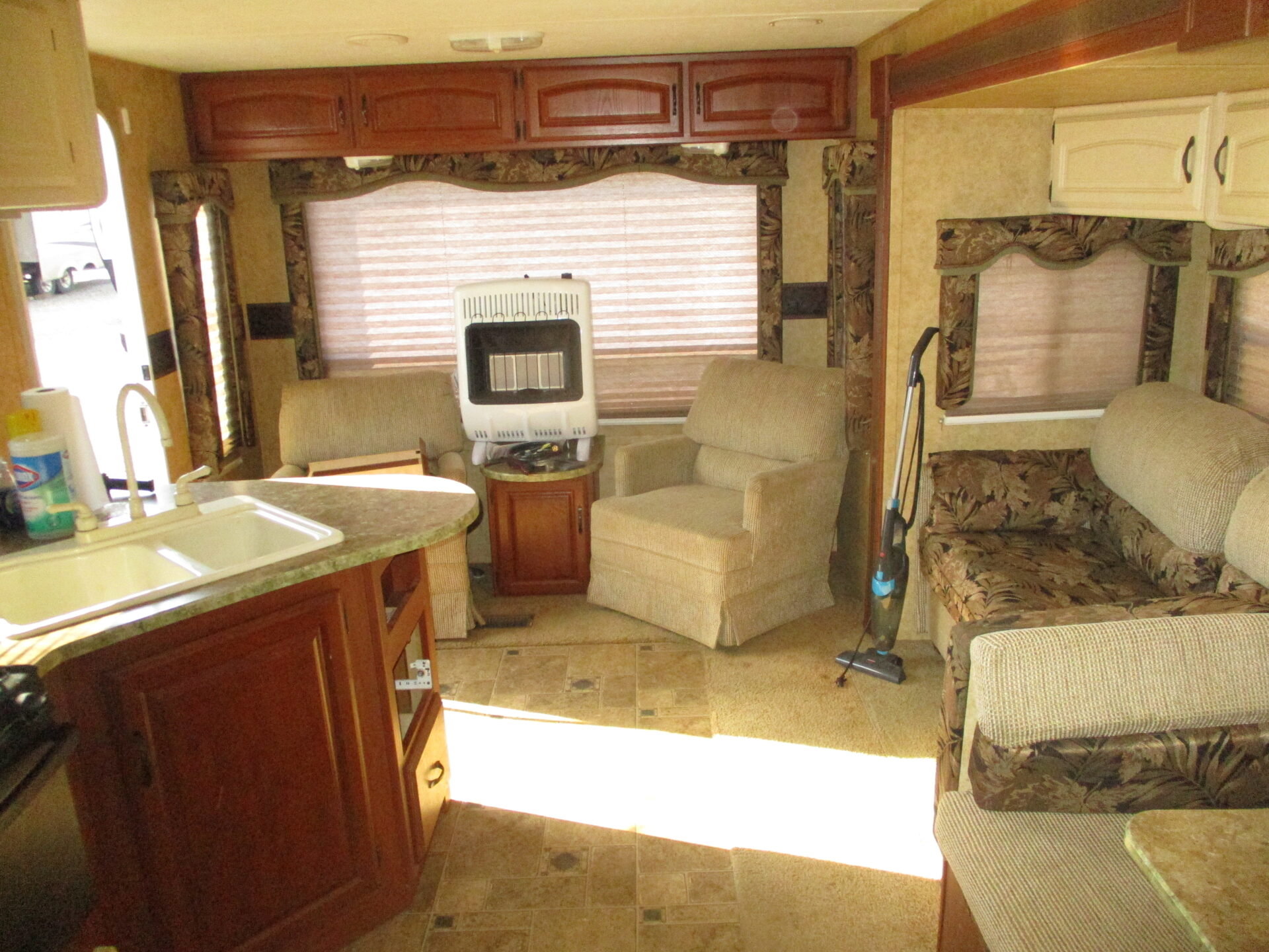 Camper Dealer of RV near Taylorsville, NC.