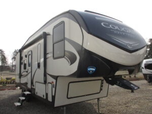 Camper Dealer of Fifth Wheel Campers near Elkin, NC.