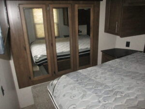 Camper Dealer of 5th Wheel Camper in the North Carolina Mountains.