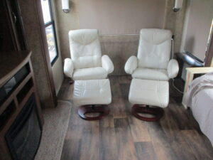 Camper Dealer of 5th Wheel Camper near Ashe County, NC.